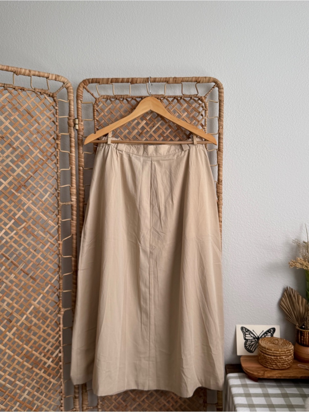 Vintage Classic Button-Front Beige A-Line Maxi Skirt - Picture 3 of 3